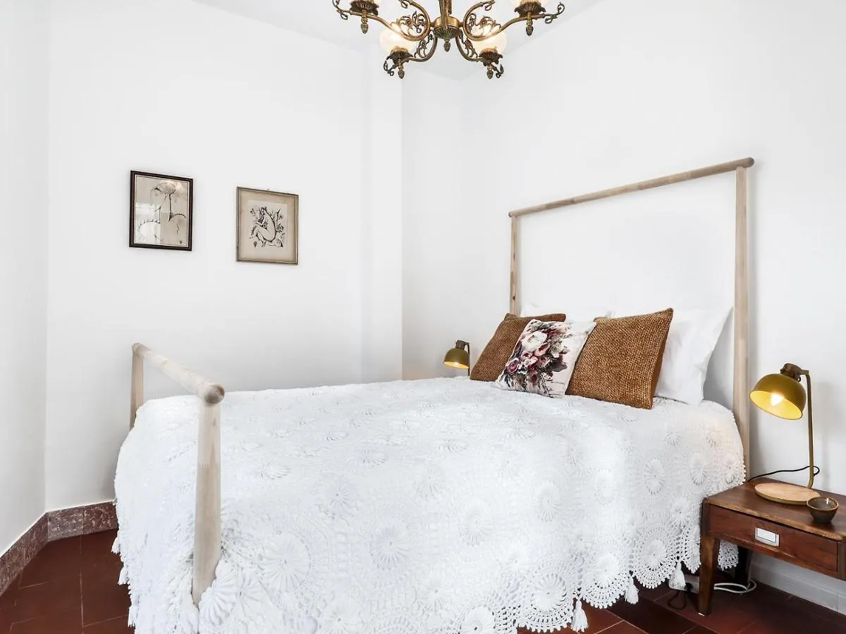 Lisbon Graca Terrace Apartment